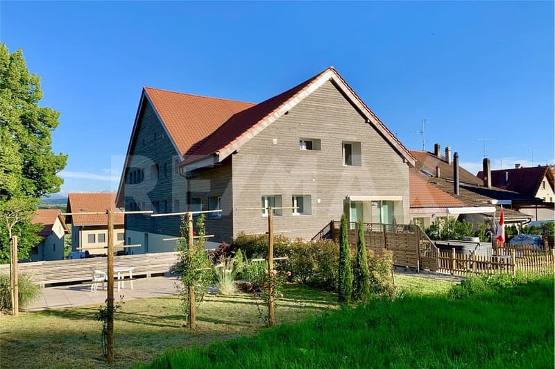 Außergewöhnliche Wohnung in renoviertem Bauernhof mit Garten, nur zwei Schritte von Estavayer-le-Lac entfernt (1)