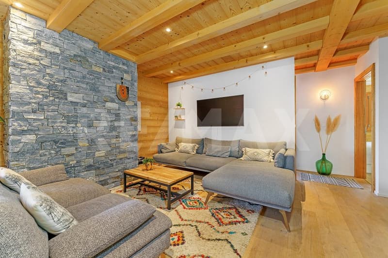 Ein 4.5-Zimmer-Apartment, in dem sich das Innere natürlich nach außen erstreckt (3)
