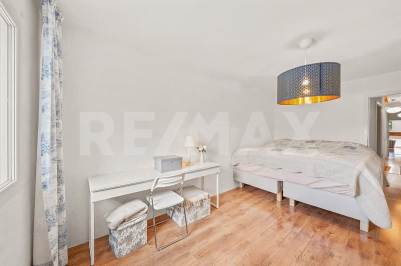 5,5 pièces - 207 m² habitables au centre de Genolier (13)