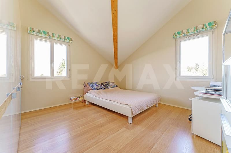 Avec grand parc commun, superbe appartement (11)