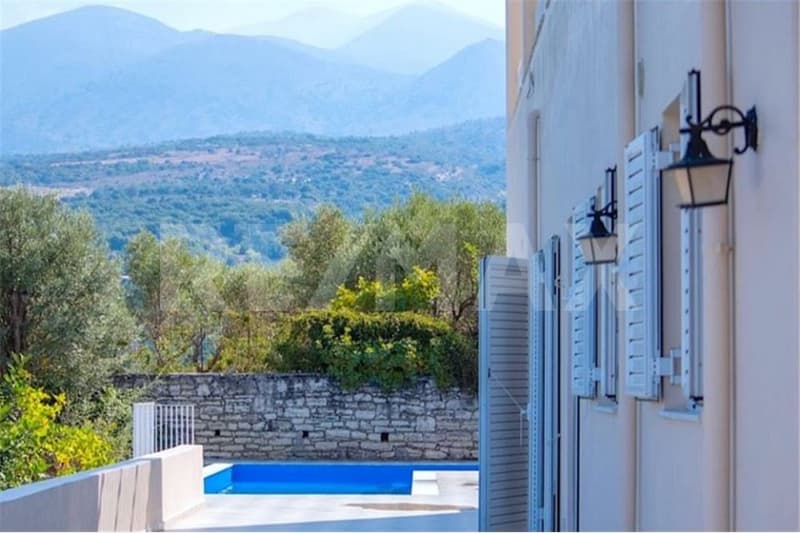Havre de paix en Crète, Villa avec piscine au milieu des oliviers (4)