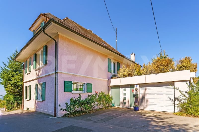 Lumineux appartement de 2,5 pièces avec balcon et vue sur le lac (12)