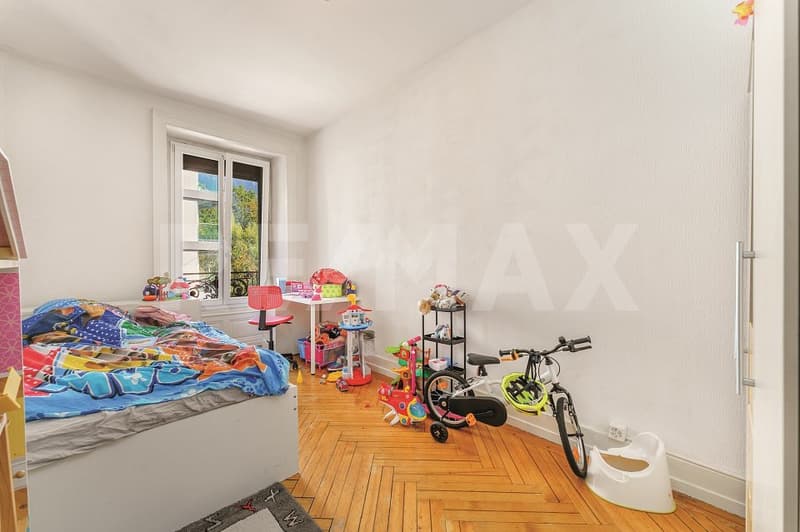 Immeuble de rendement : 2 surfaces commerciales et 4 appartements 3.5 pièces (8)