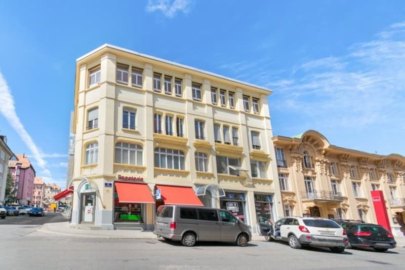 04737 - Locale - Serre 66 - La Chaux-de-Fonds (2)