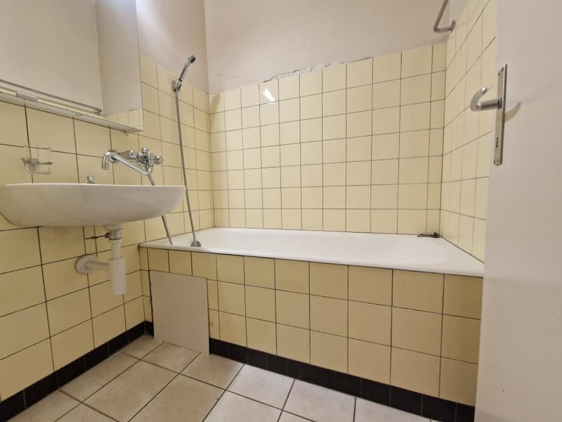 01184 - Wohnung 2 Zimmer - Temple-Allemand 105 - La Chaux-de-Fonds (4)
