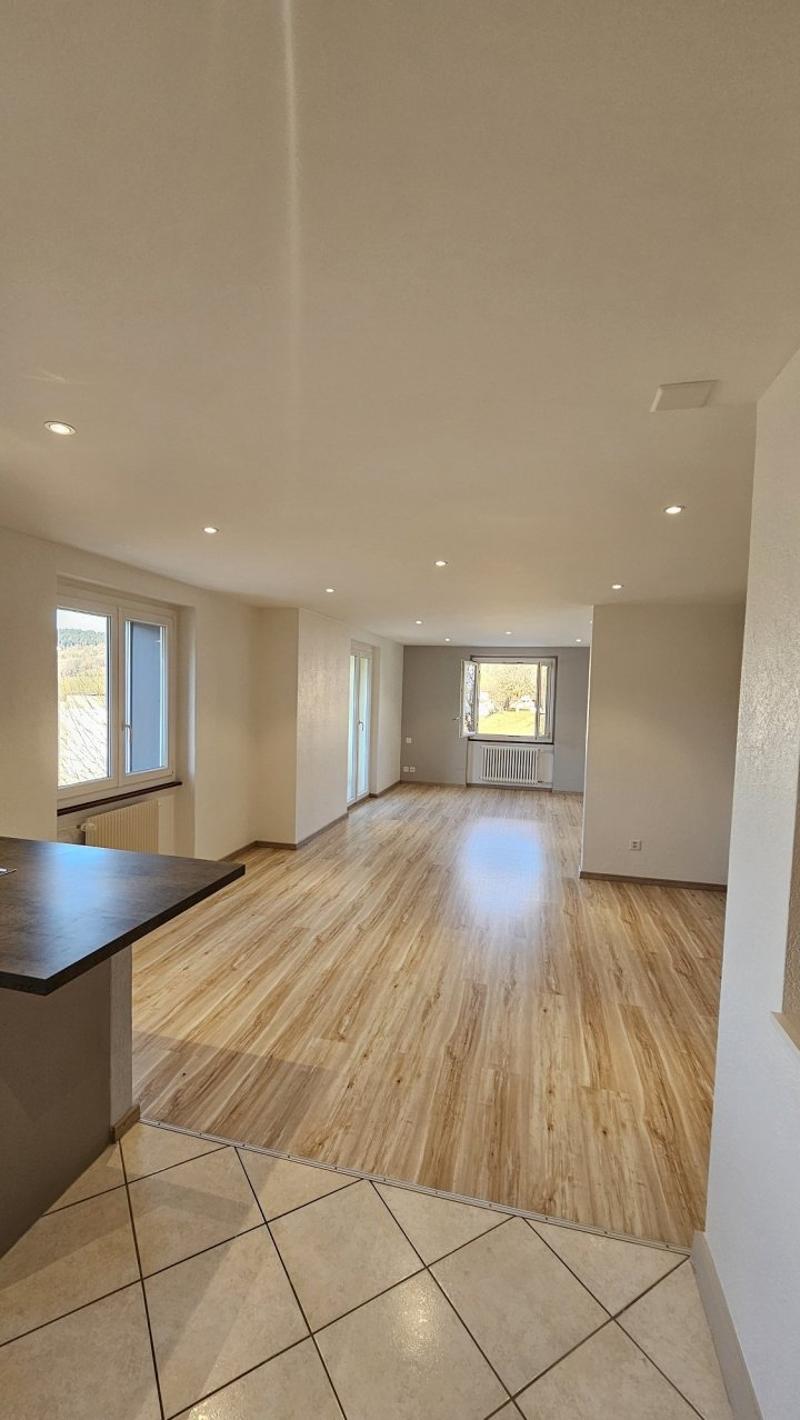 05744 - Appartement 4½ pièces 1er loyer net offert - Grand-Rue 30 - Les Brenets (2)