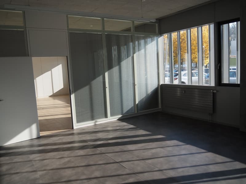 Administrative area of 104 m2 (3)