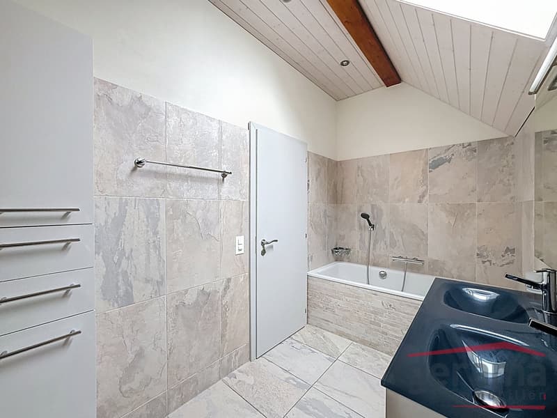 Very beautiful 3.5-room apartment on the 1st floor in Ponthaux (5)