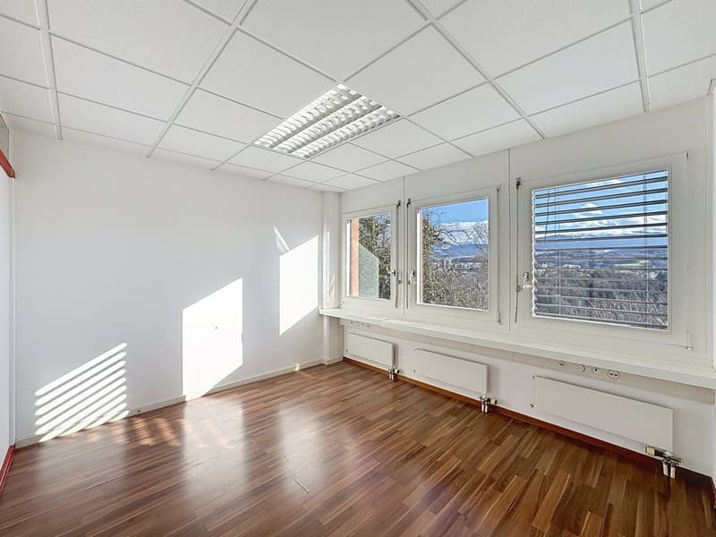Commercial space of 145 m2 in Villars-sur-Glâne (2)