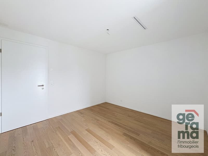 Appartement de 2.5 pièces au 11ème étage (4)