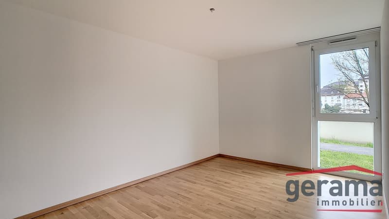 2.5 moderne au coeur de la ville ! (4)