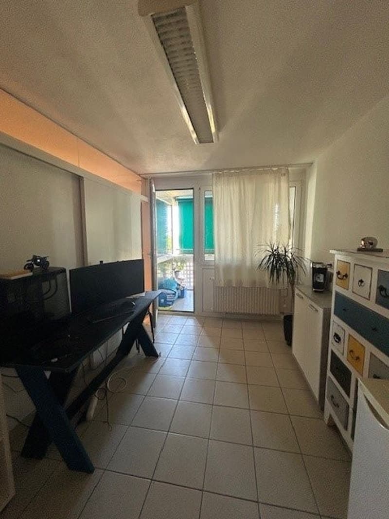 Joli appartement de 3.5 pièces au Torry ! (2)