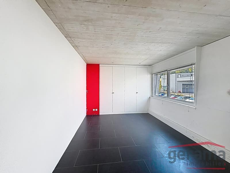 Administrative surfaces from 200 to 400 m² (3)