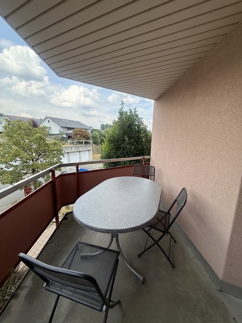 Helle 2.5 Zimmer-Wohnung in Alterswil (4)