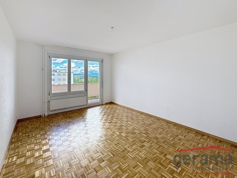 4.5-room apartment on the 4th floor (2)