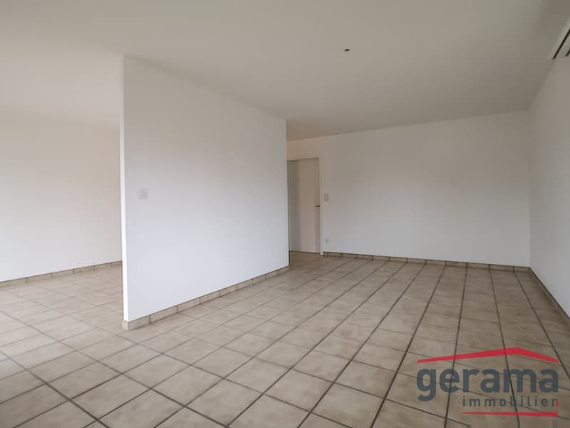 Renovierte 3.5 Zimmer-Wohnung in Tentlingen (2)