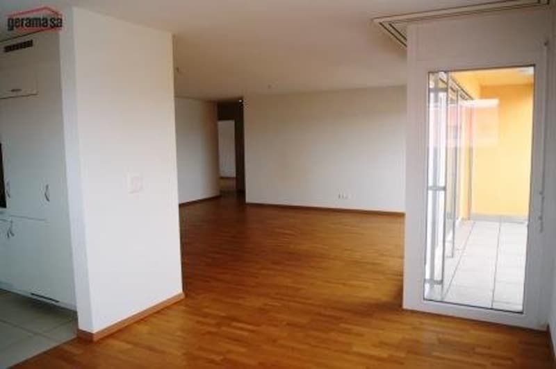 Schöne 4.5 Zimmerwohnung in Wünnewil ! (3)