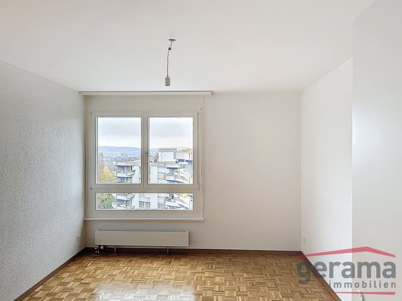 Ampio appartamento di 4.5 locali nelle alture di Friburgo (3)