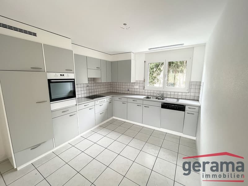 Schöne 4.5 Zimmerwohnung in Schmitten (1)