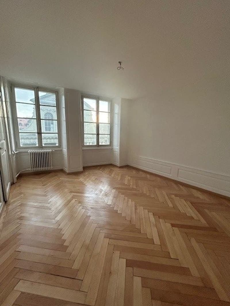 4.0 pièces entièrement rénové au coeur de Fribourg (1)
