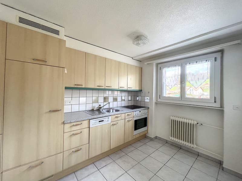 Charmante 3.5 Zimmerwohnung in Oberschrot (2)
