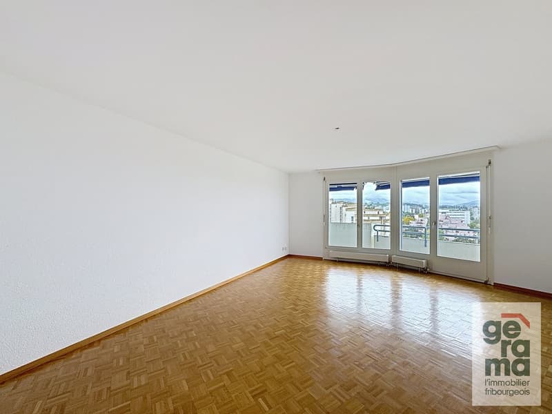 Appartement 3.5 pièces au Castel ! (2)