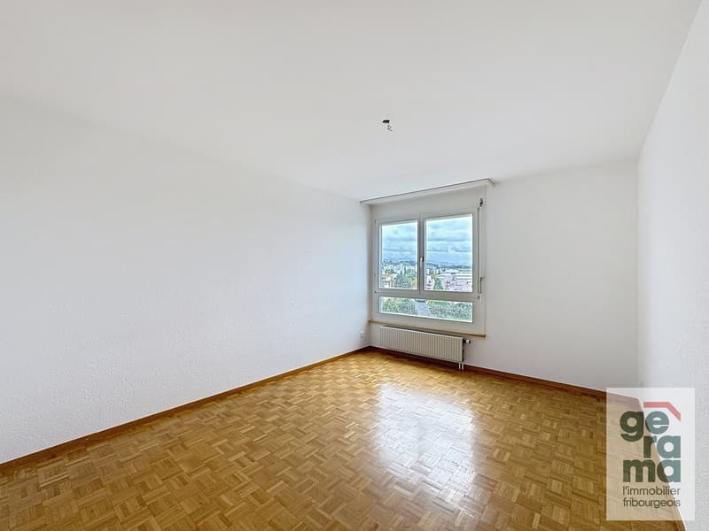Appartement 3.5 pièces au Castel ! (3)