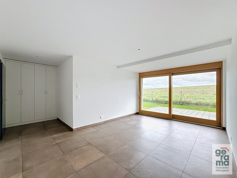 Appartement 2.5 au rez (2)