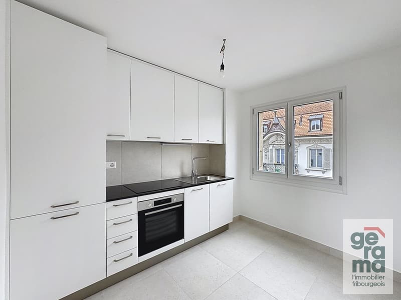 2.5 pièces au 3ème entièrement rénové à Fribourg (2)