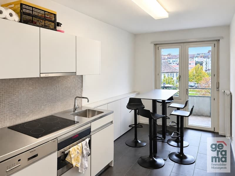Spacieuse surface administrative de 232 m2 (4)
