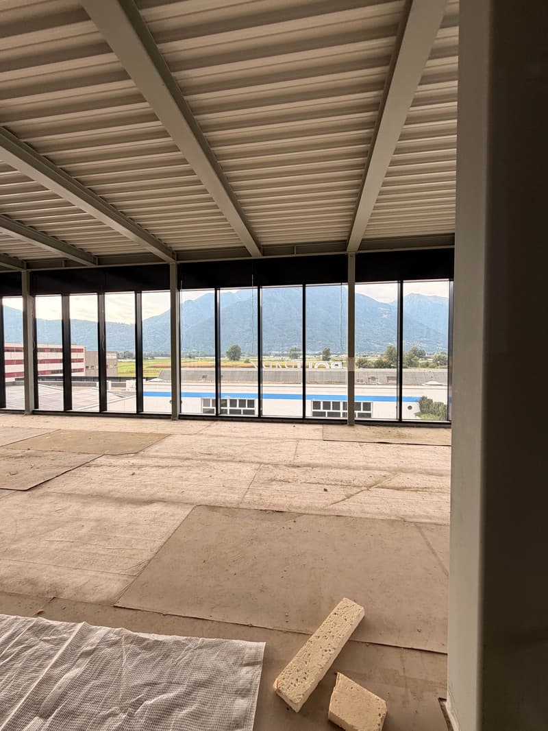 Penthouse per uffici e studi, divisibile (9)