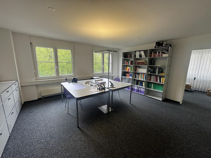Bureaux dans un emplacement central à Wettingen (1)
