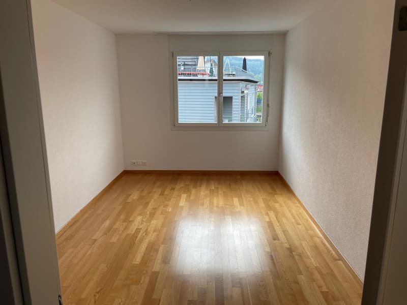 Grosszügige 5.5-Zimmer-Wohnung mit Terrasse im idyllischen Dättwil (8)