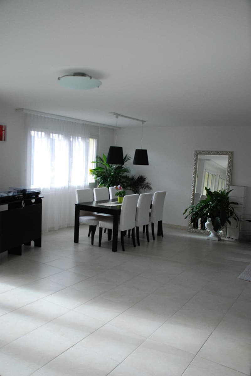 Stilvolle 4.0-Zimmer-Maisonette mit Galerie & Balkon (4)