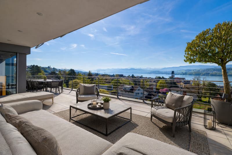 Terrasse und Ausblick