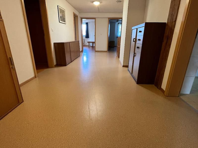 Grosse Gewerbefläche im Dachgeschoss (4)