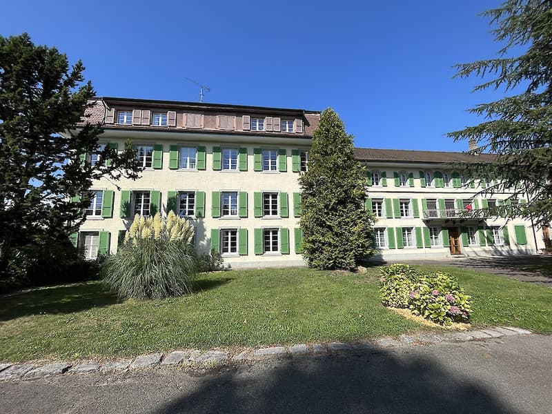 Große 5,5-Zimmerwohnung in Montet (12)