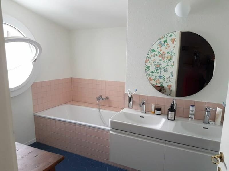 Objet de charme en ville de Fribourg (19)