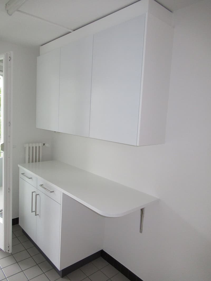 Helle 3-Zimmer-Wohnung mit Balkon in Oetwil am See (8)