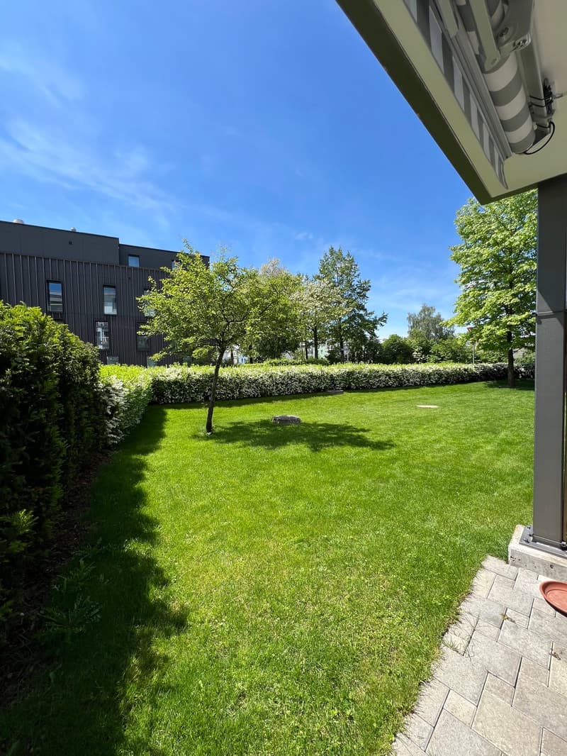 Appartement lumineux 2.5 pièces avec espace de séjour en centre-ville (7)