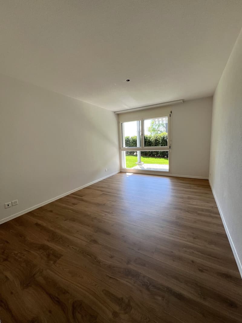 Appartement lumineux 2.5 pièces avec espace de séjour en centre-ville (4)