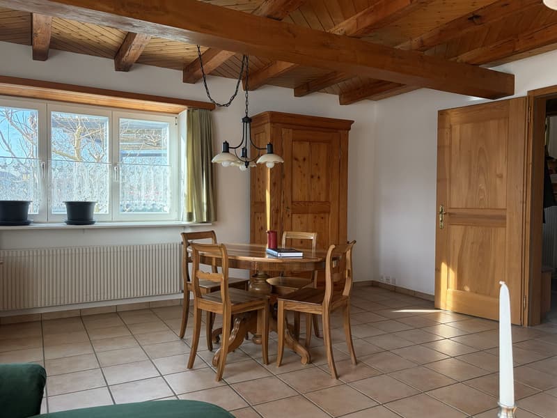 Charmantes 5.5-Zimmer-Einfamilienhaus mit Cheminée und Garage (3)