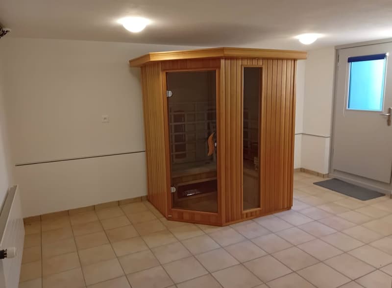 Charmantes 5.5-Zimmer-Einfamilienhaus mit Cheminée und Garage (14)