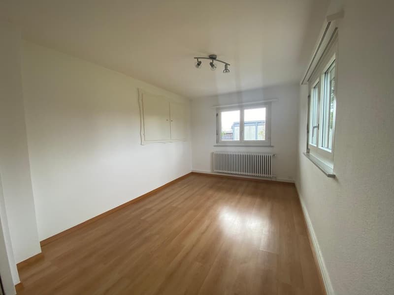 Zweifamilienhaus mit grosszügigem Umschwung in Pfäffikon ZH (25)