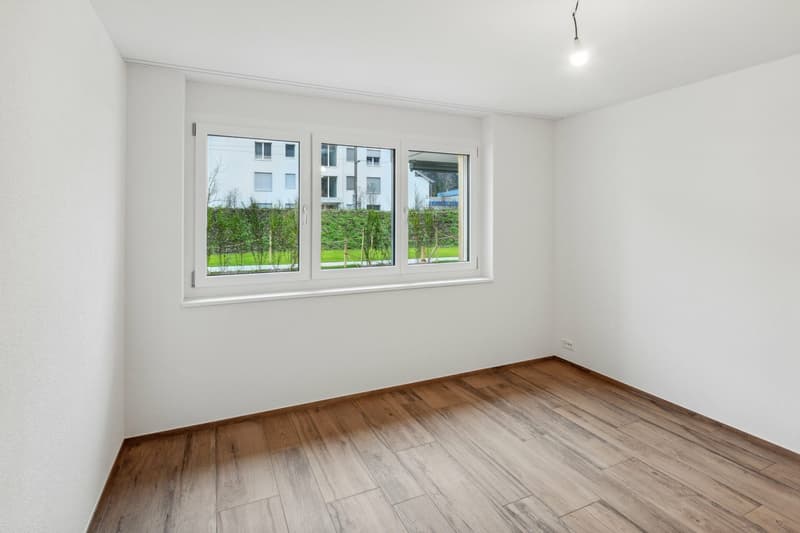 Moderne 2.5-Zimmer-Gartenwohnung in Bauma – ruhige und zentrumsnahe Lage, top Ausstattung (9)