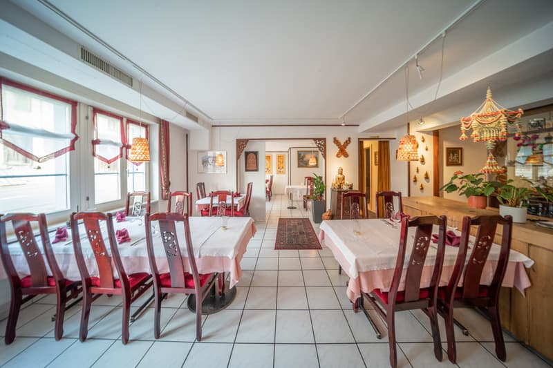 Traditional restaurant with cozy living quarters (4)