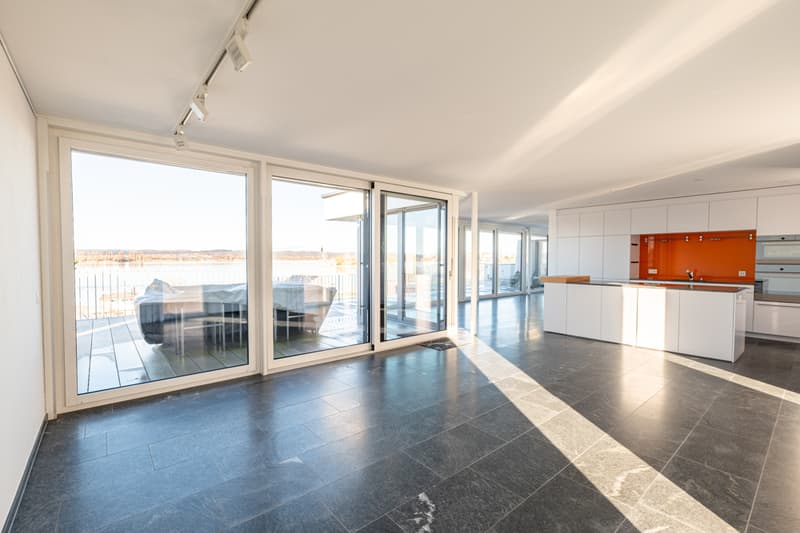 Exclusive attic apartment with unobstructable lake view (10)