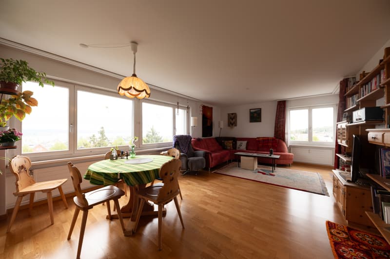 Your new home: Charming, family-friendly, with lake view (2)