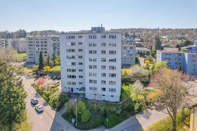 Your new home: Charming, family-friendly, with lake view (7)