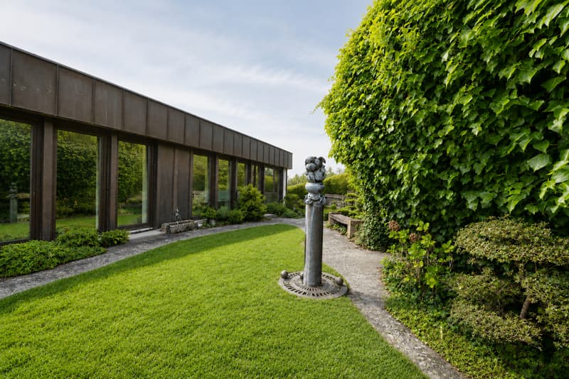 Dreamy view location with development potential (2)
